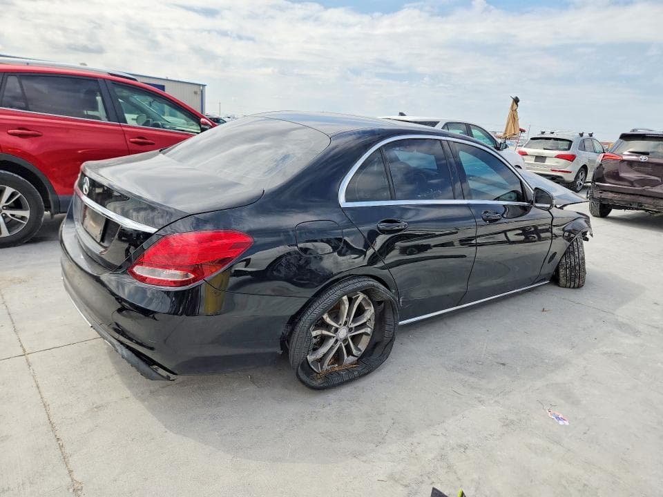 2017 MERCEDES-BENZ C 300 3
