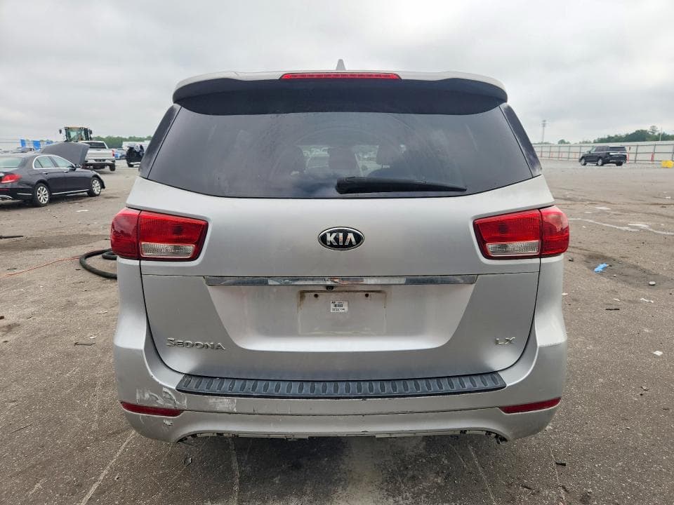 2017 KIA SEDONA LX 6