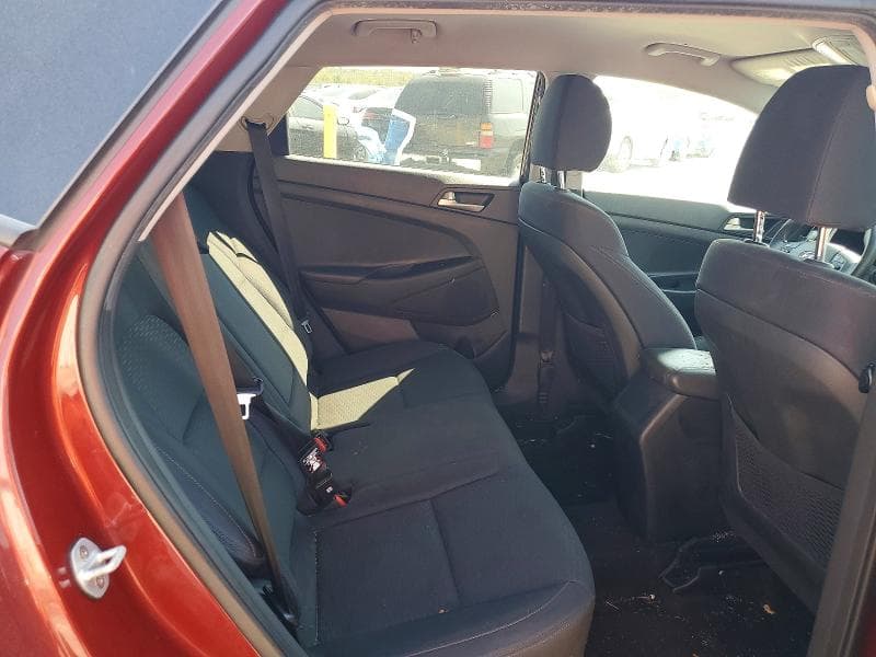 2019 HYUNDAI TUCSON SE 10