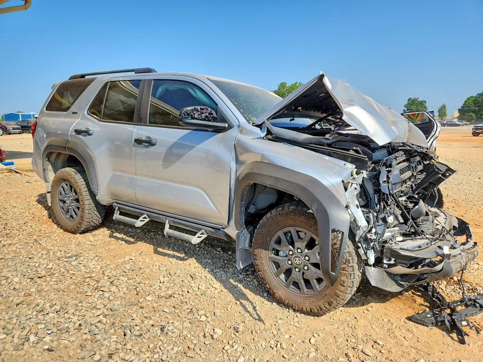 2026 TOYOTA 4RUNNER SR5 4