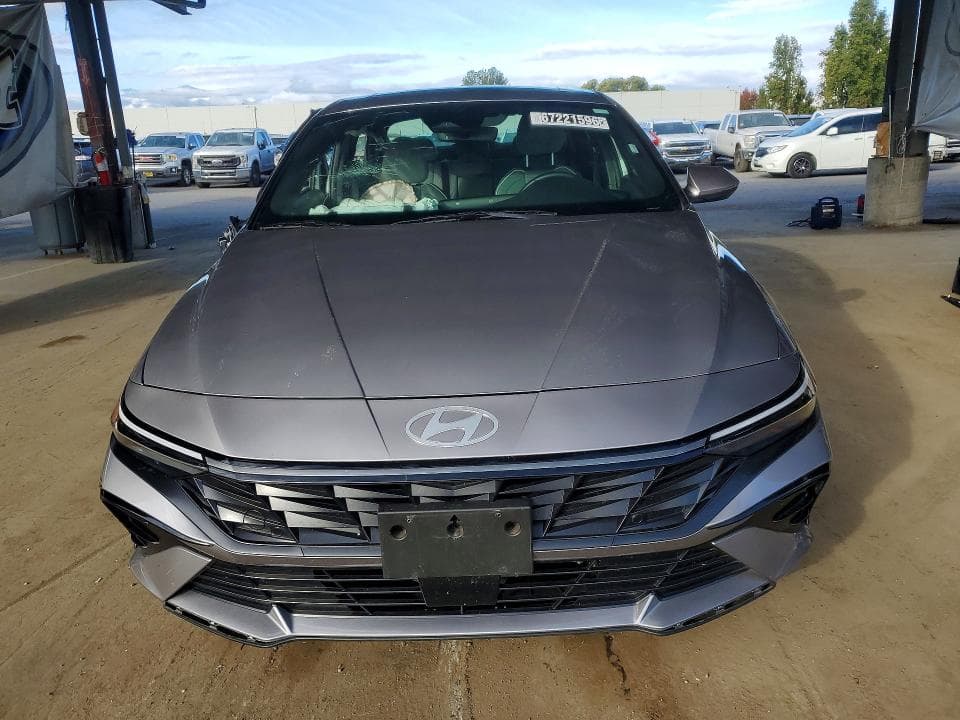 2025 HYUNDAI ELANTRA LIMITED 5