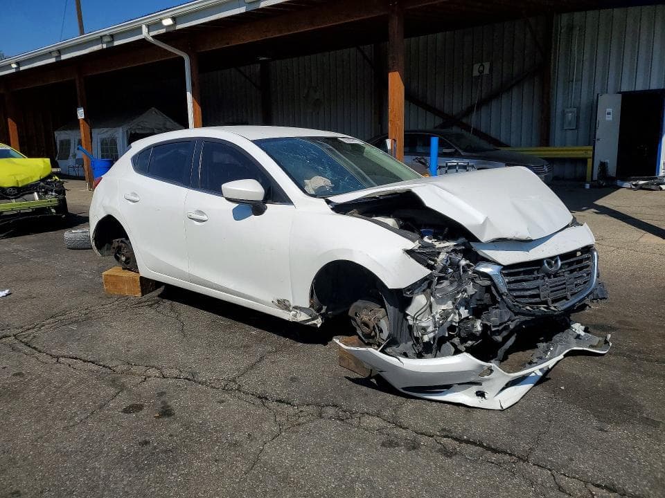 2017 MAZDA 3 TOURING 4