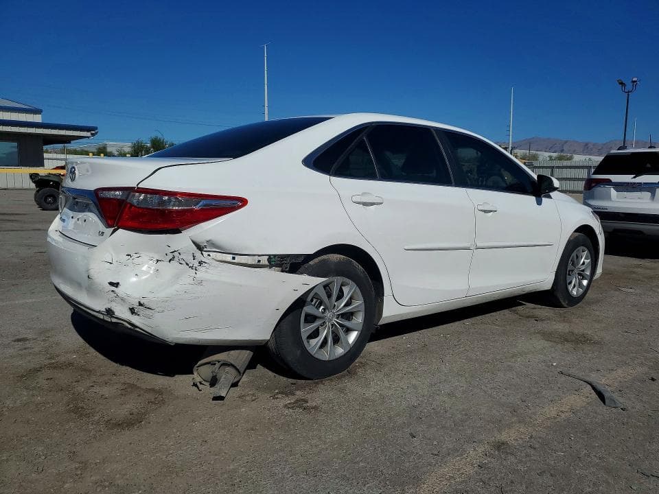 2017 TOYOTA CAMRY LE 3