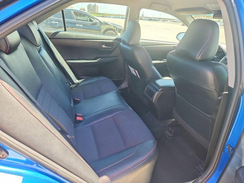 2017 TOYOTA CAMRY SE 10