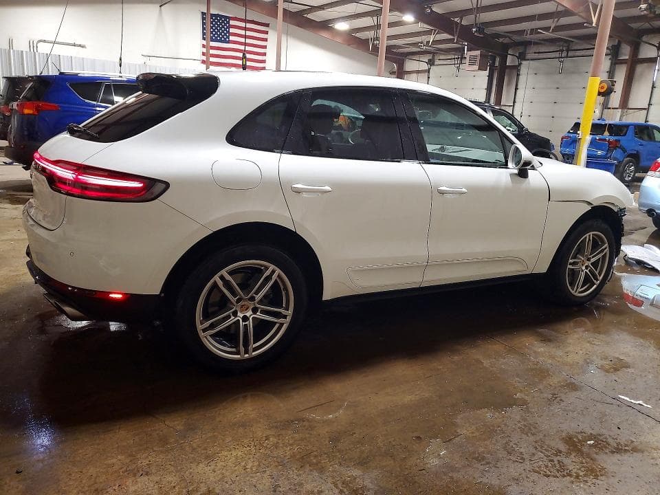 2021 PORSCHE MACAN S 3