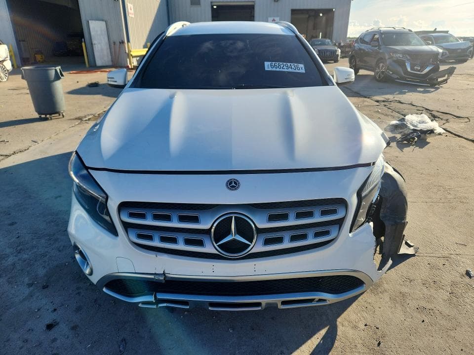 2019 MERCEDES-BENZ GLA 250 5