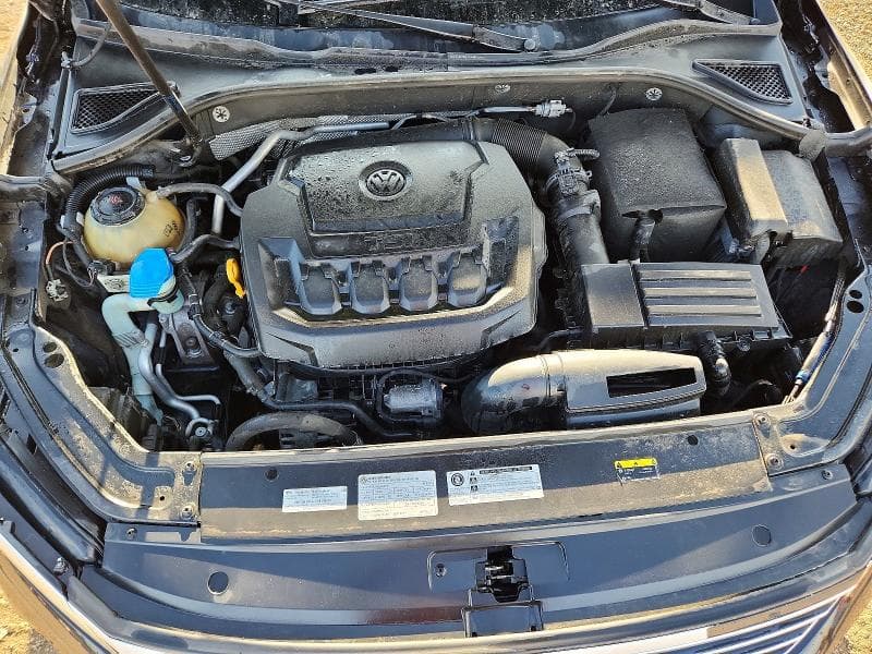 2018 VOLKSWAGEN PASSAT S 11