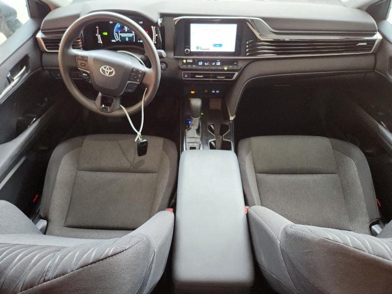 2026 TOYOTA CAMRY LE 8