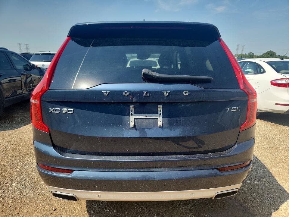 2021 VOLVO XC90 T5 MOMENTUM 6