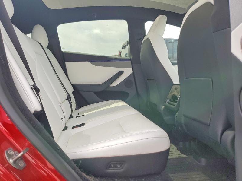 2026 TESLA MODEL Y 11