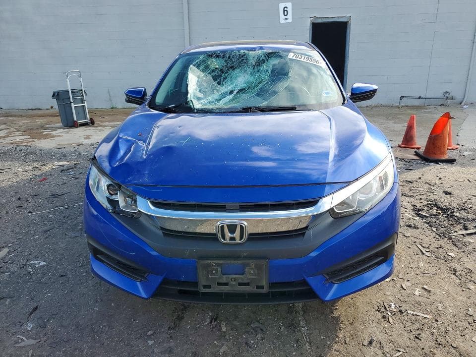 2018 HONDA CIVIC EX 5