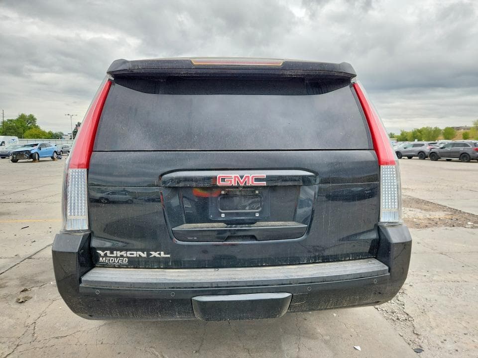 2017 GMC YUKON XL K1500 SLE 6