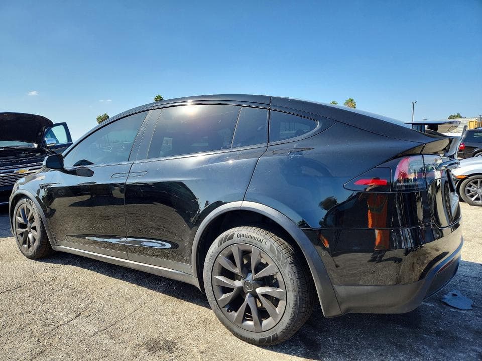 2023 TESLA MODEL X 2