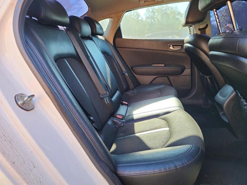 2018 KIA OPTIMA S 10