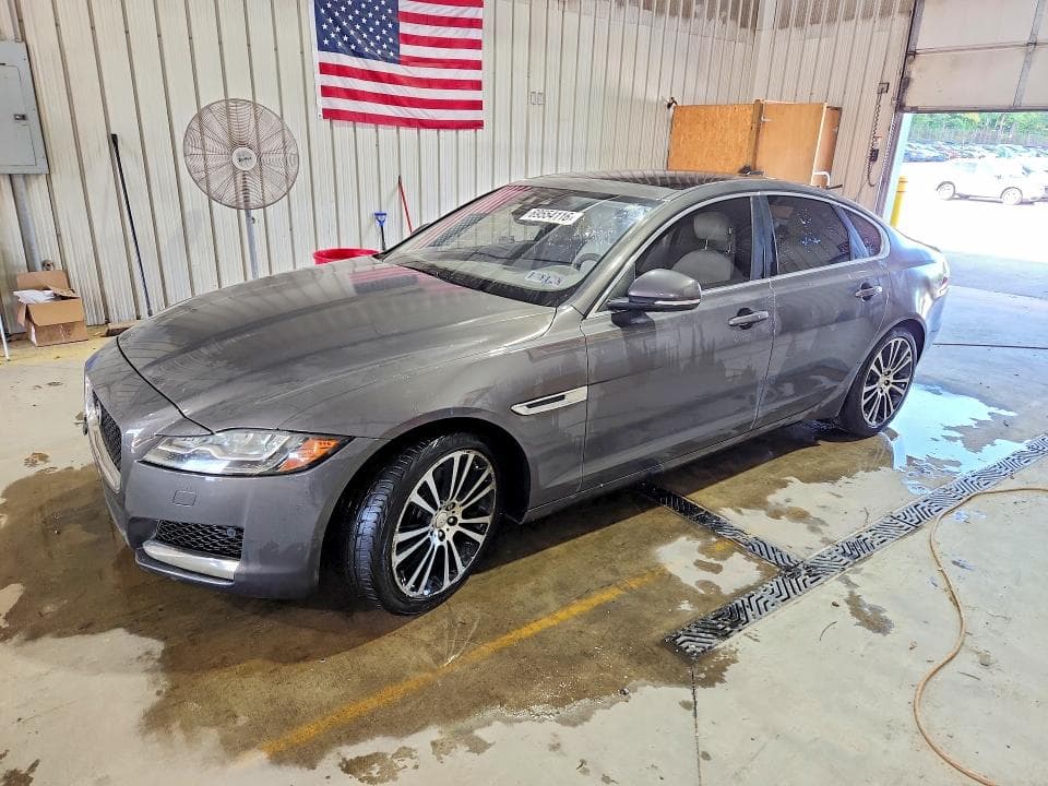 2017 JAGUAR XF PRESTIGE