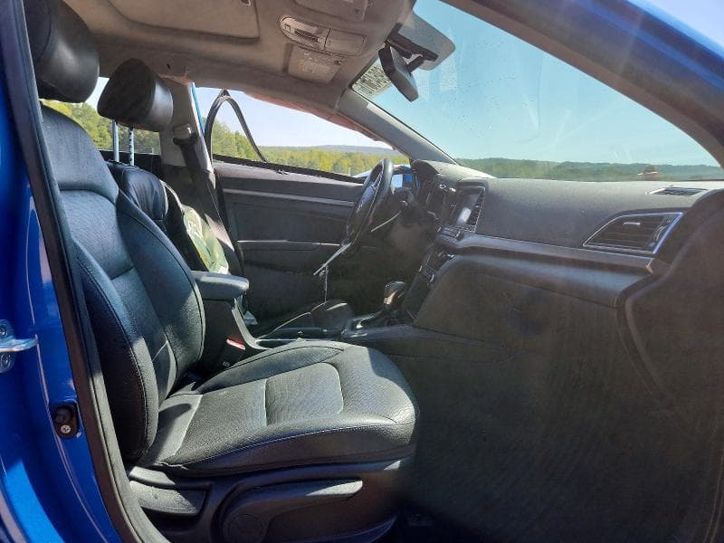 2017 HYUNDAI ELANTRA LIMITED 7