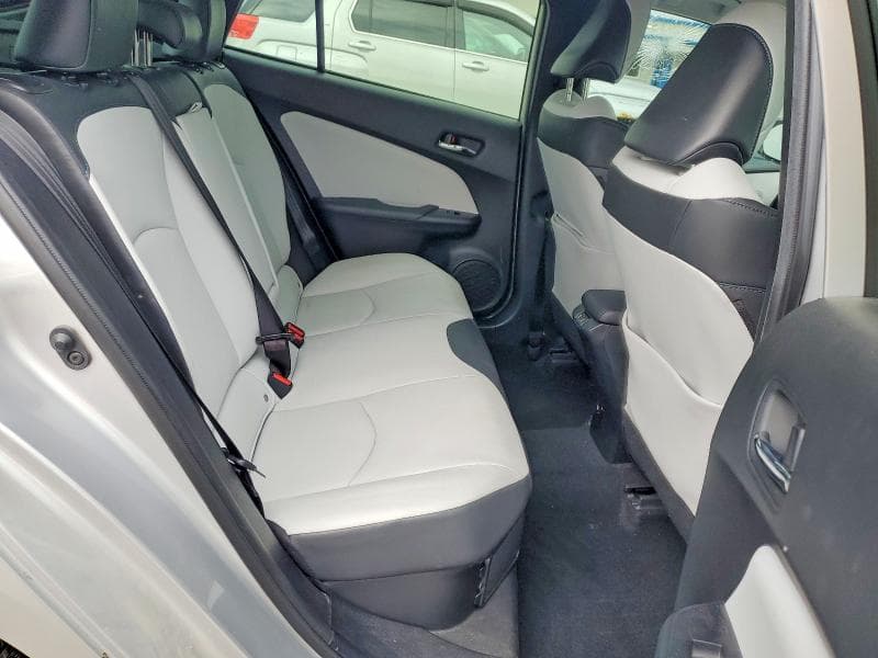 2019 TOYOTA PRIUS XLE 10