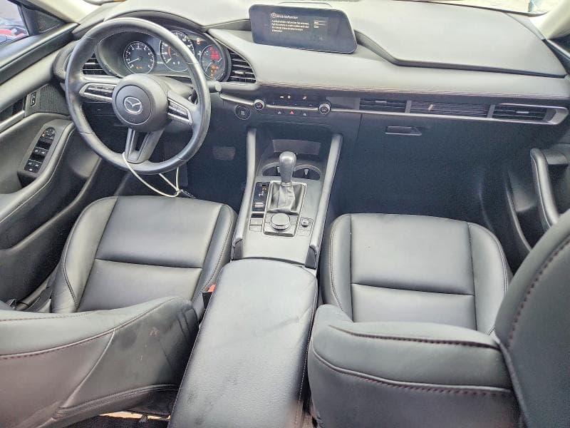 2023 MAZDA 3 SELECT 8