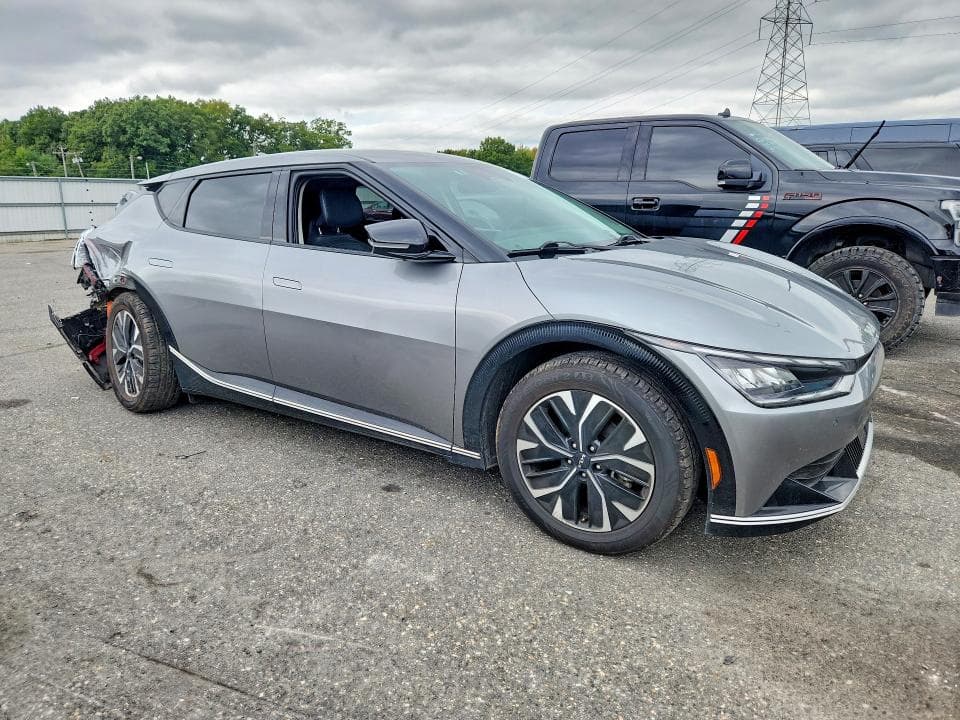 2024 KIA EV6 WIND 4