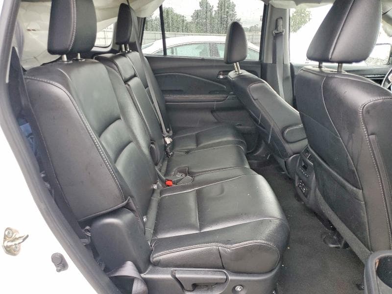 2017 HONDA PILOT TOURING 11