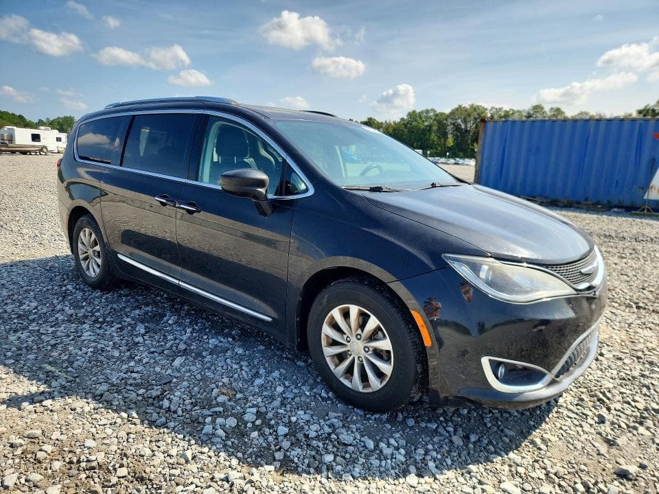 2018 CHRYSLER PACIFICA TOURING L 4