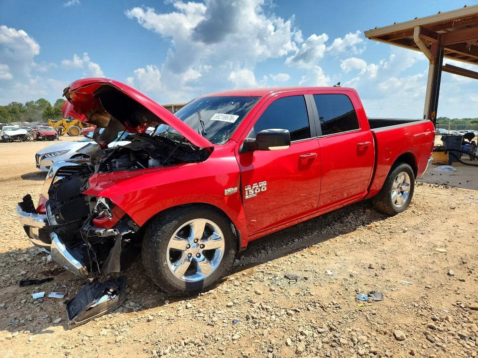 2019 RAM 1500 CLASSIC SLT - 1