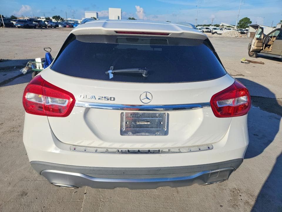 2019 MERCEDES-BENZ GLA 250 6