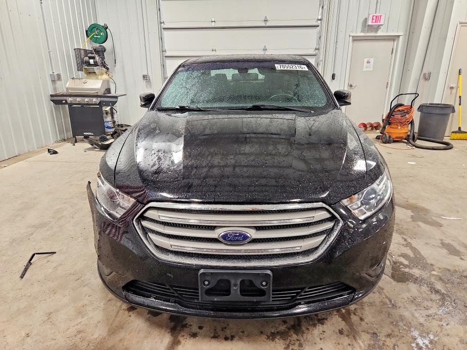 2017 FORD TAURUS SEL 5