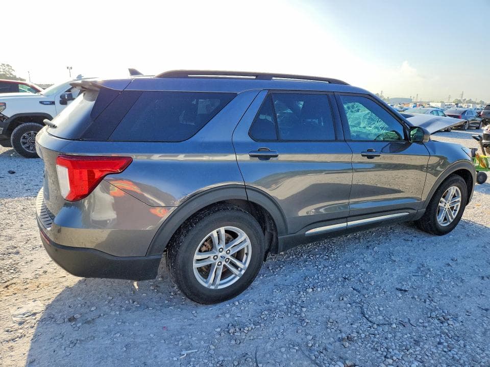 2022 FORD EXPLORER XLT 3