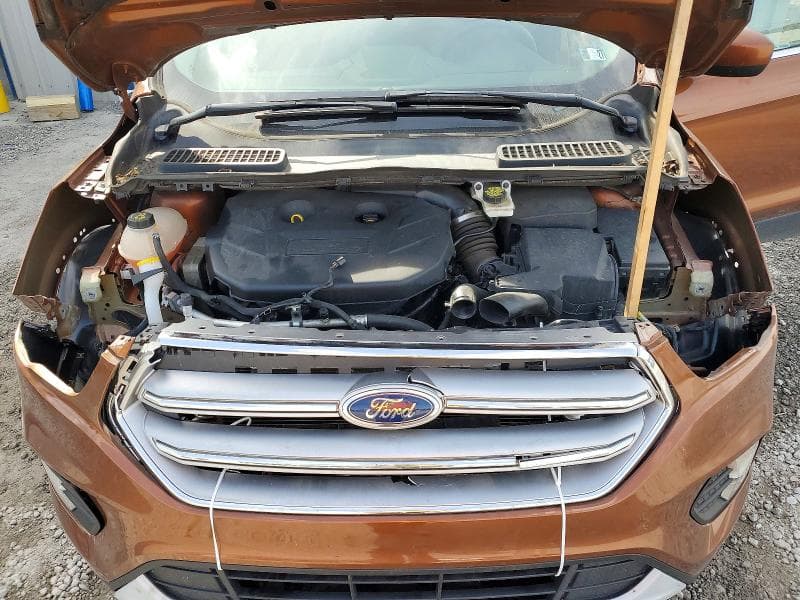 2017 FORD ESCAPE SE 12