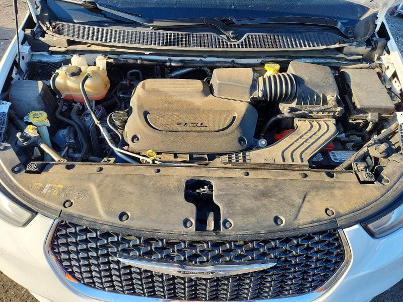 2022 CHRYSLER PACIFICA TOURING L 12