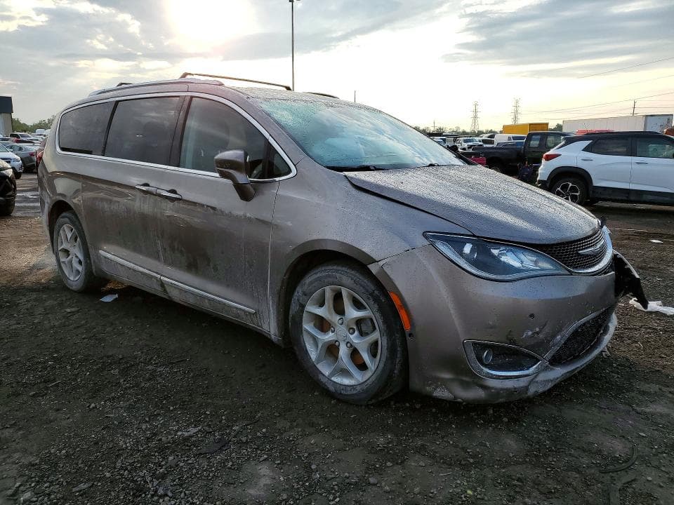 2017 CHRYSLER PACIFICA TOURING L PLUS 4