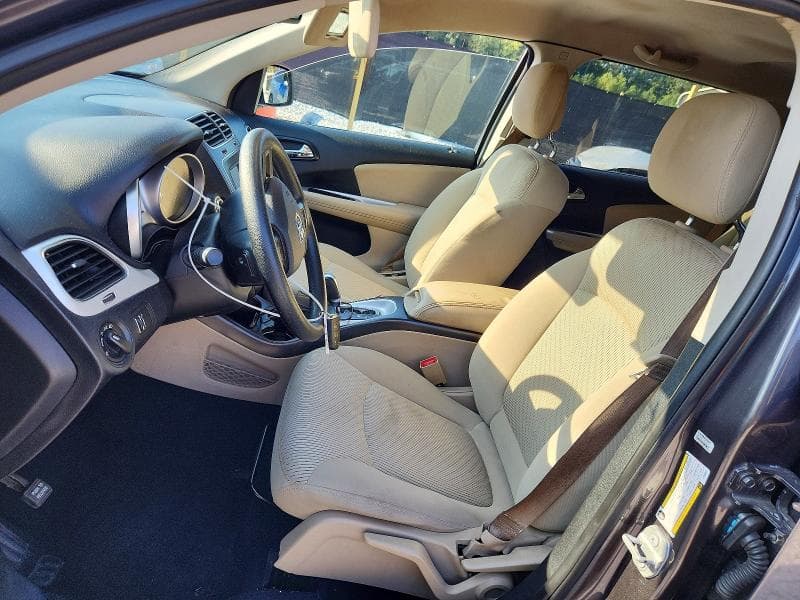 2020 DODGE JOURNEY SE 7
