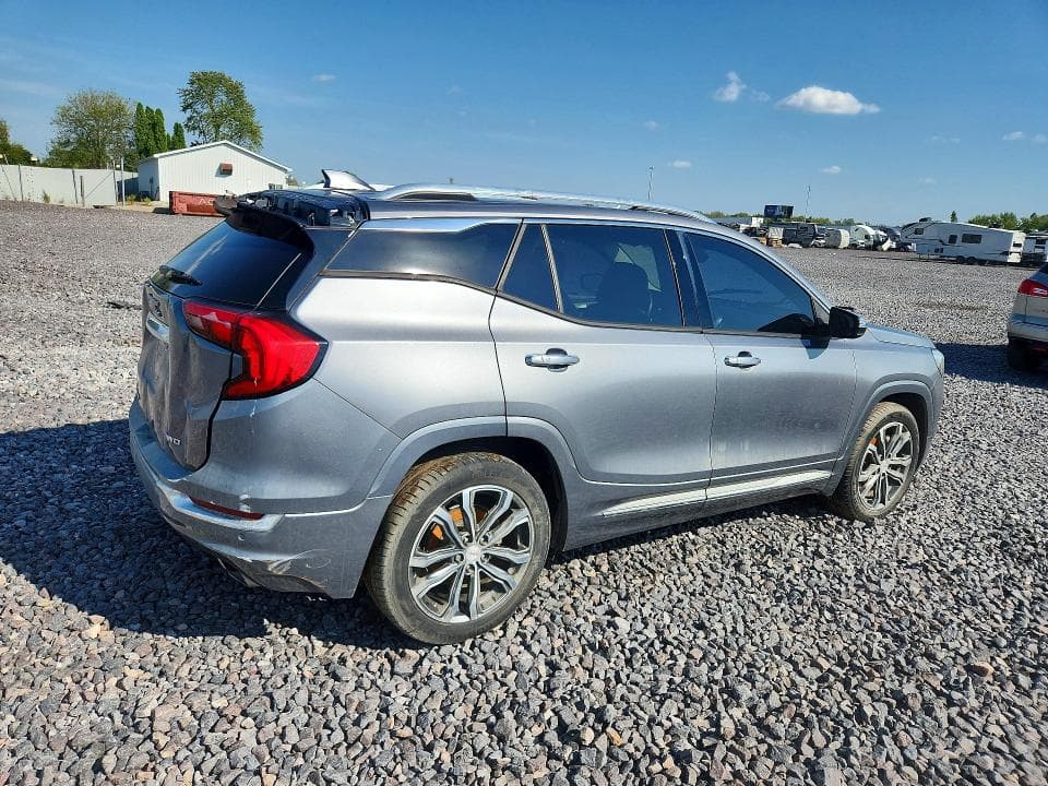 2018 GMC TERRAIN DENALI 3