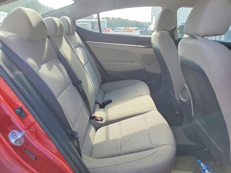 2020 HYUNDAI ELANTRA SE 10