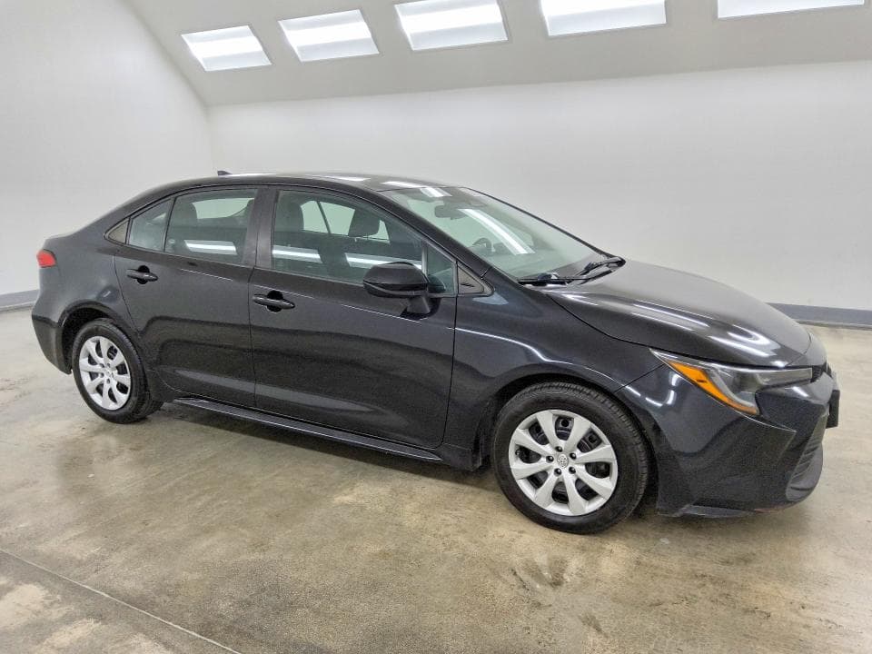 2023 TOYOTA COROLLA LE 4