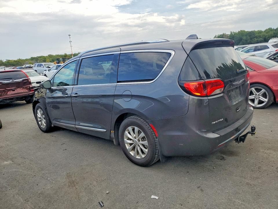 2018 CHRYSLER PACIFICA TOURING L 2