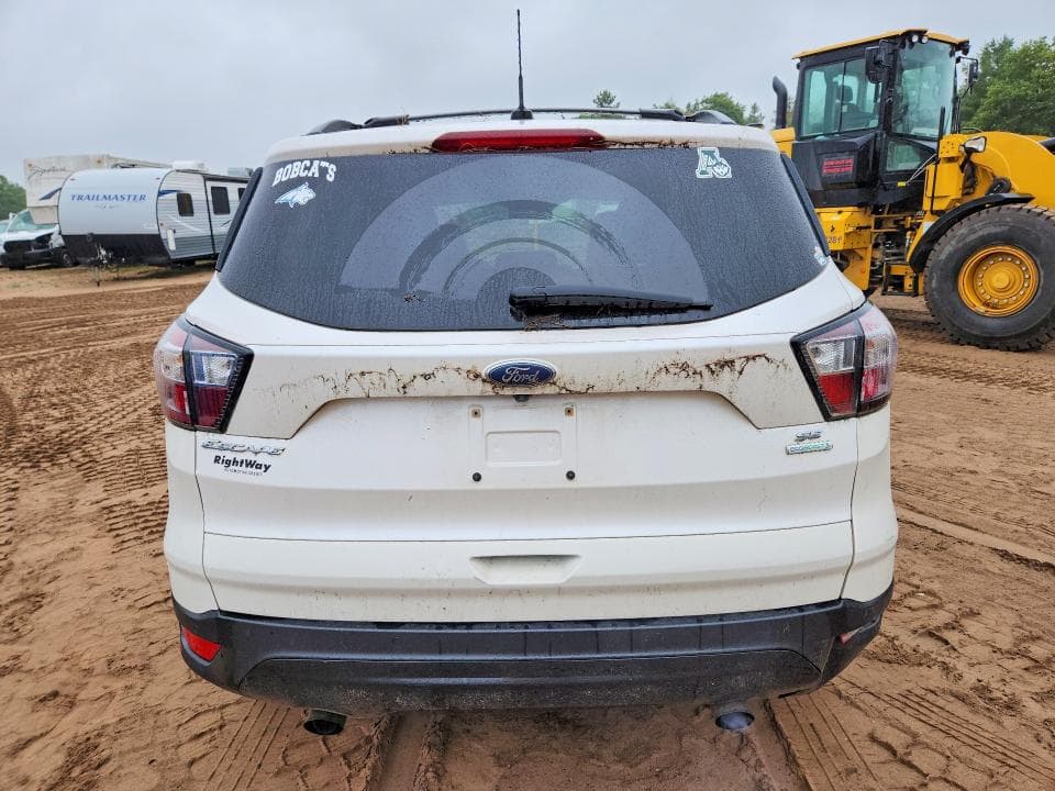 2017 FORD ESCAPE SE 6