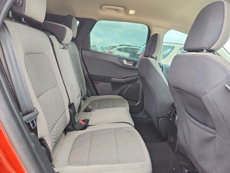 2020 FORD ESCAPE SE 10