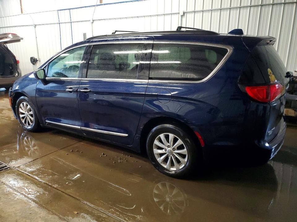 2017 CHRYSLER PACIFICA TOURING L 2