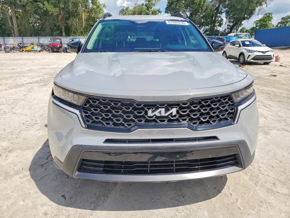 2022 KIA SORENTO S 5