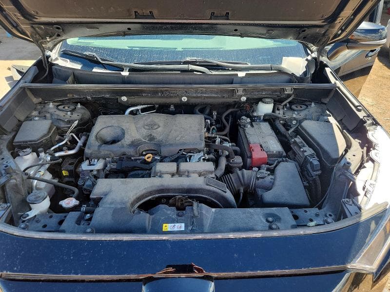 2021 TOYOTA RAV4 LE 11