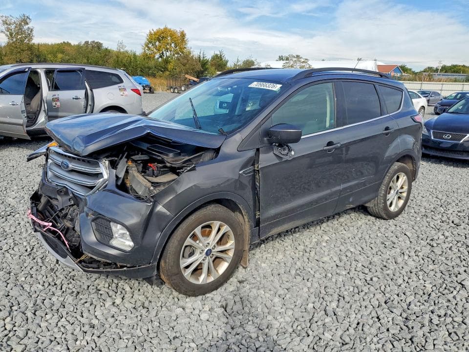 2017 FORD ESCAPE SE - 1