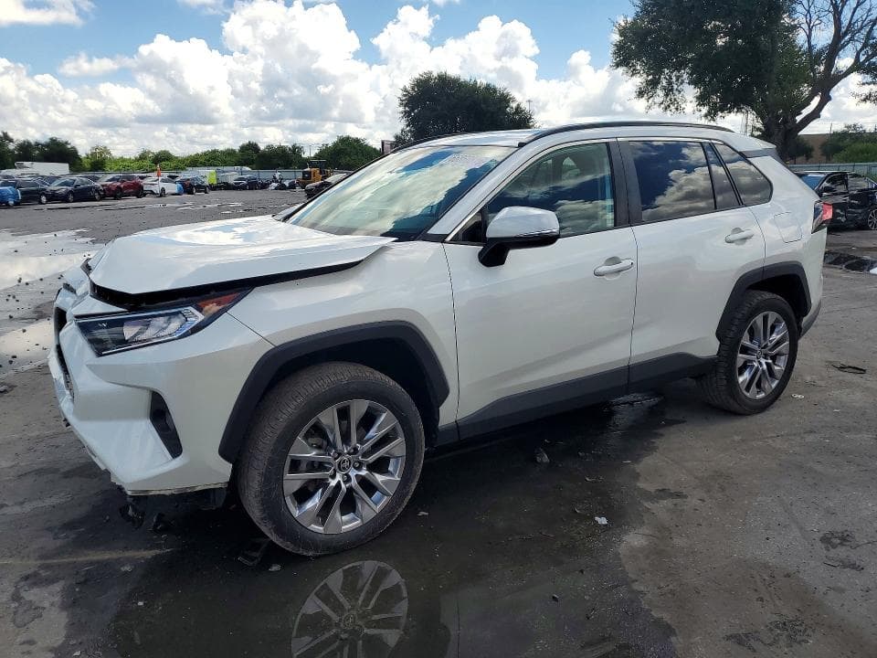 2021 TOYOTA RAV4 XLE PREMIUM - 1