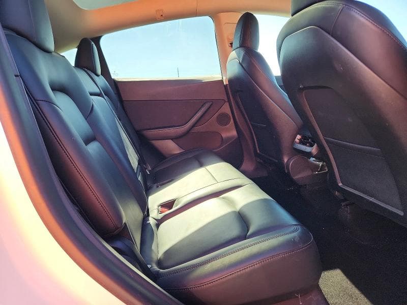 2021 TESLA MODEL Y 10