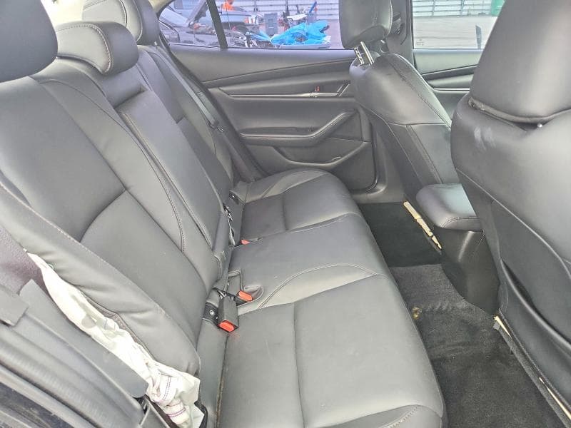 2023 MAZDA 3 SELECT 10