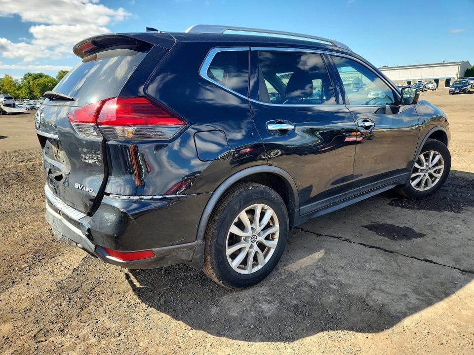 2017 NISSAN ROGUE SV 3