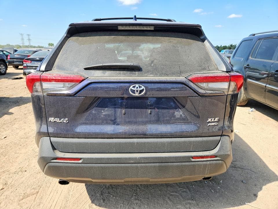 2022 TOYOTA RAV4 XLE PREMIUM 6