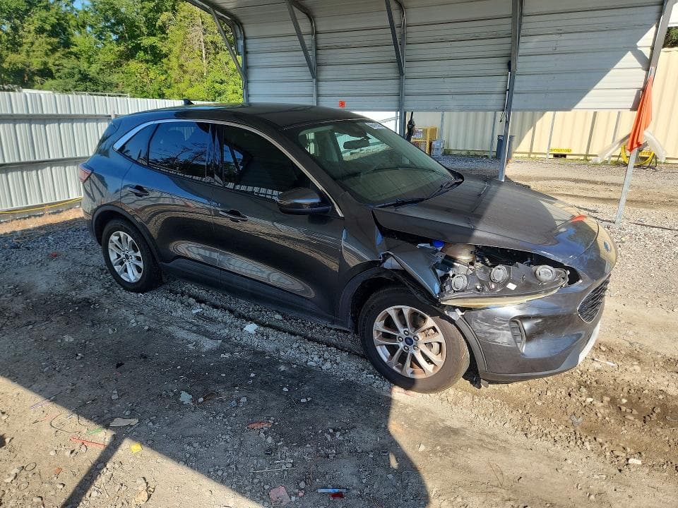 2020 FORD ESCAPE SE 4