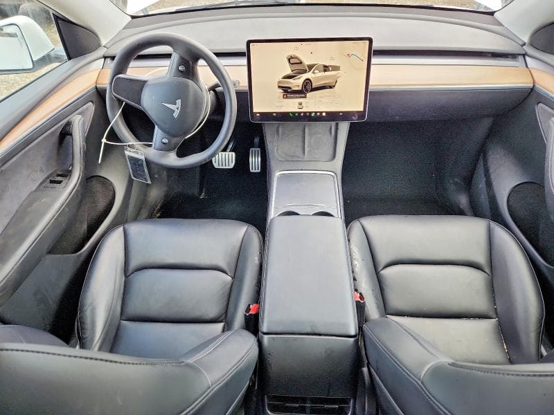 2022 TESLA MODEL Y 8
